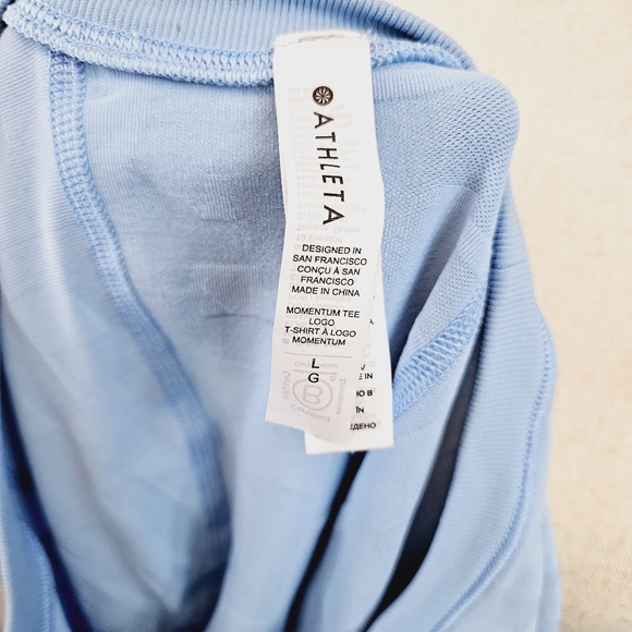 Athleta Allover Graphic Seamless Running Tee size Large - Picture 8 of 8